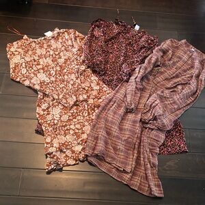 H&M Max Studio Knox Rose 

3 for $20

Sorry no bundling, will cancel.